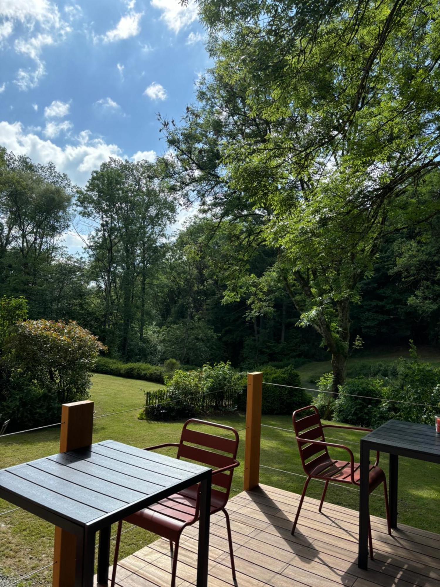 B&B Les Oiseaux De Passage Harre ภายนอก รูปภาพ